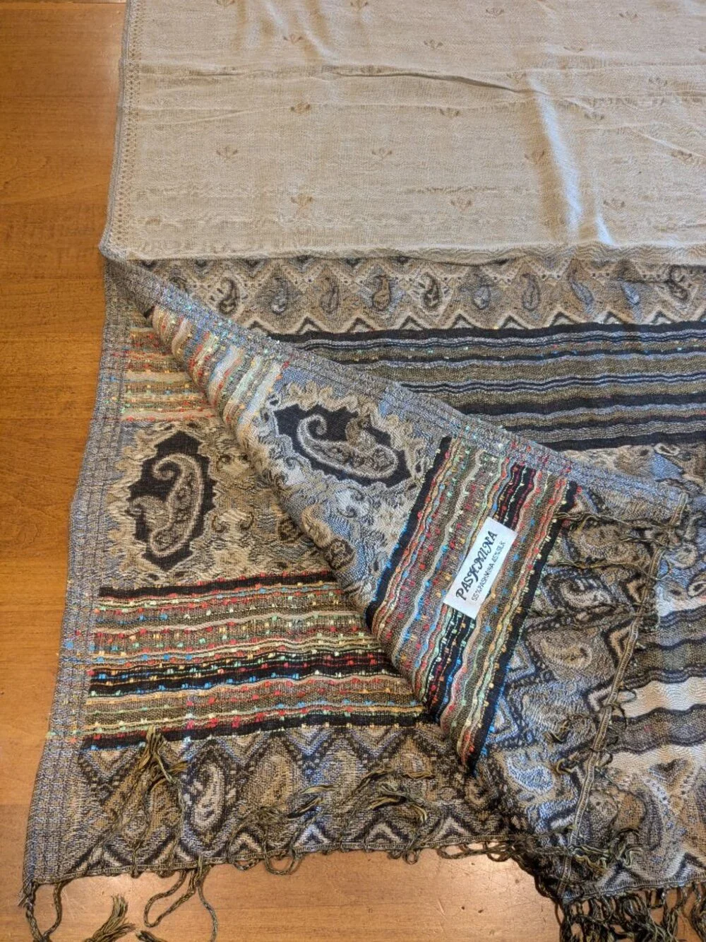 Pashmina Scarf Shawl Wrap Metallic Gold Beige Paisley Jacquard Fringe Evening